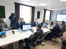 Участники совещания делегации ООО "Газпром недра" и руководства Ямальского района ЯНАО.